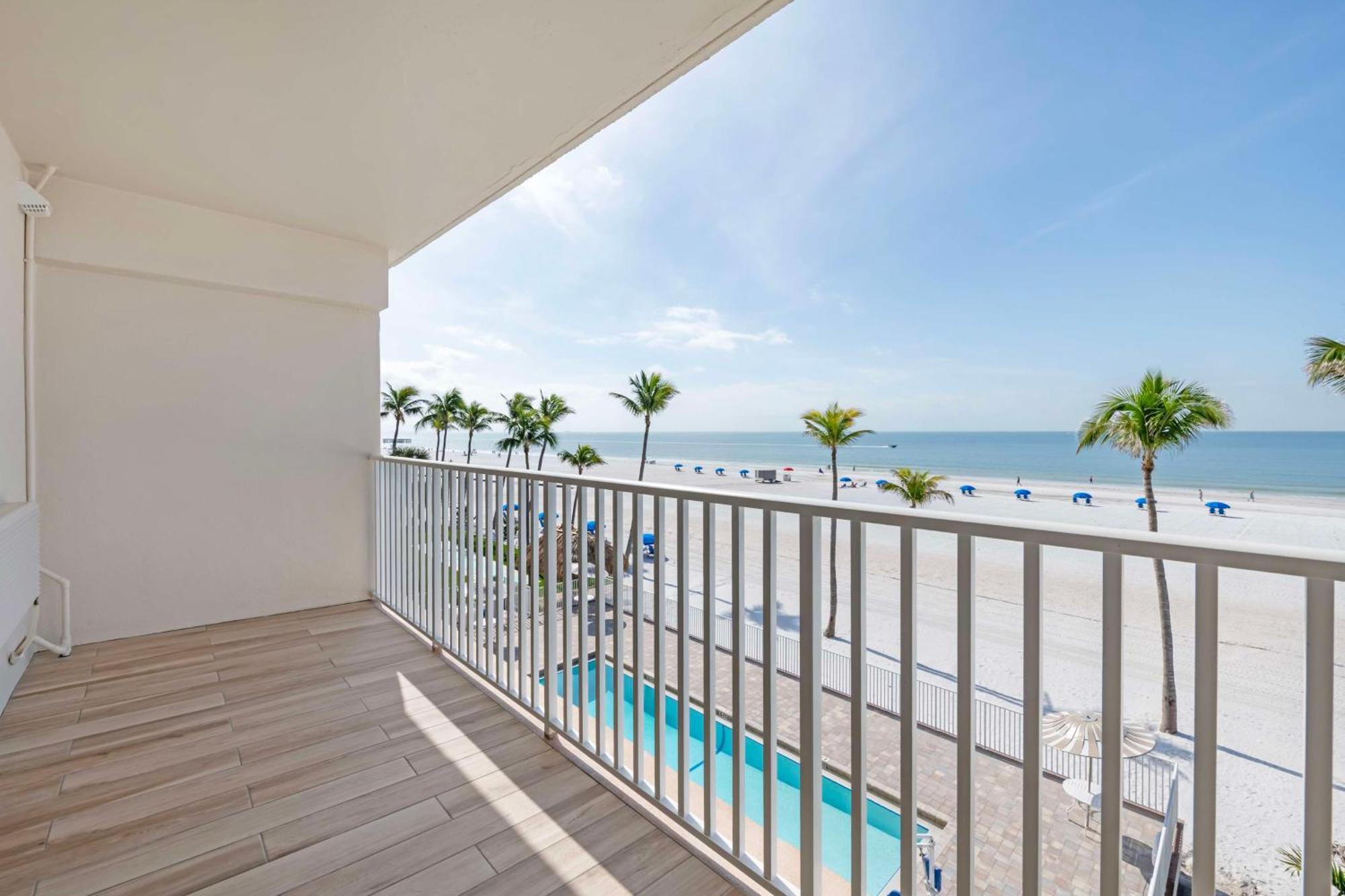 Best Western Plus Beach Resort Fort Myers Beach Exterior foto